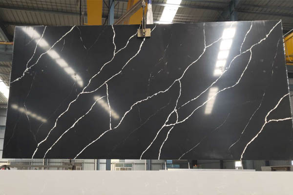 white vein black quartz 