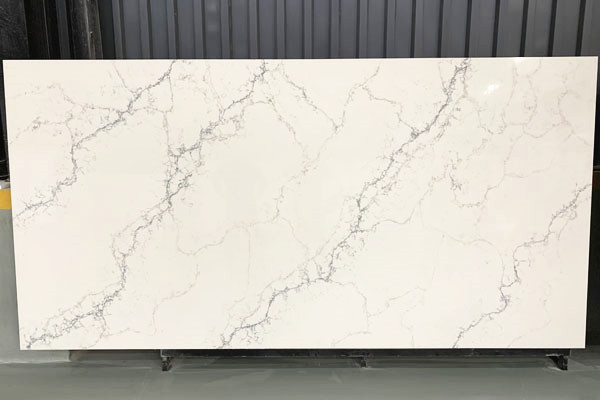 white calacatta quartz worktops 