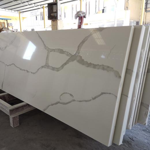 Calacatta Engineered Stone Customized Size Fabricated Quartz