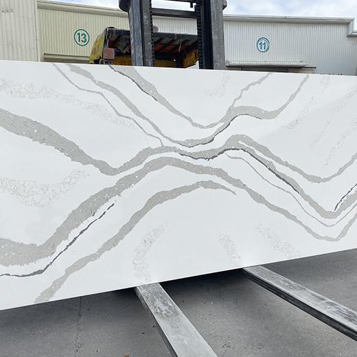 Waving calacatta quartz slab