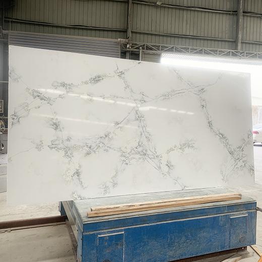 Concrete look quartz surface slab