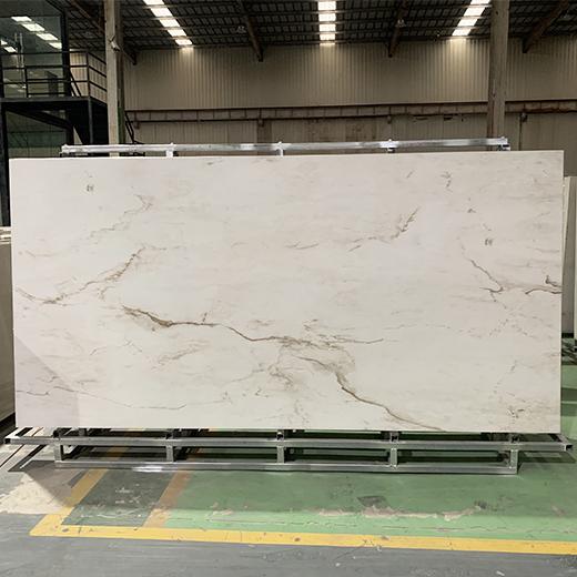 Horned surface dining table sheet