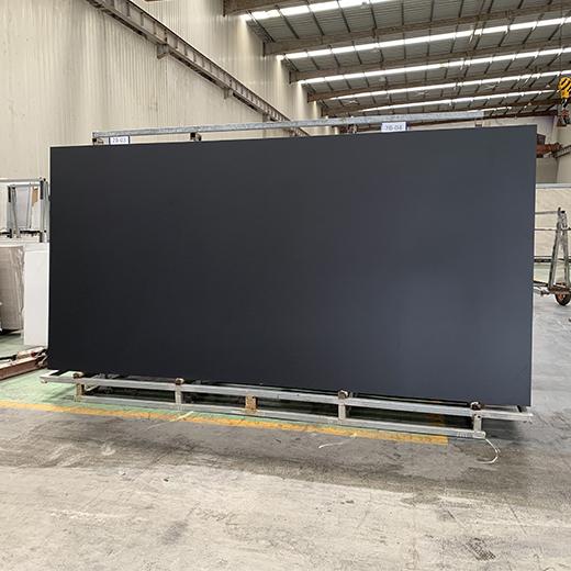 Horned surface black coffee table