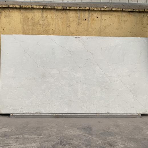 China factory white translucent quartz slab