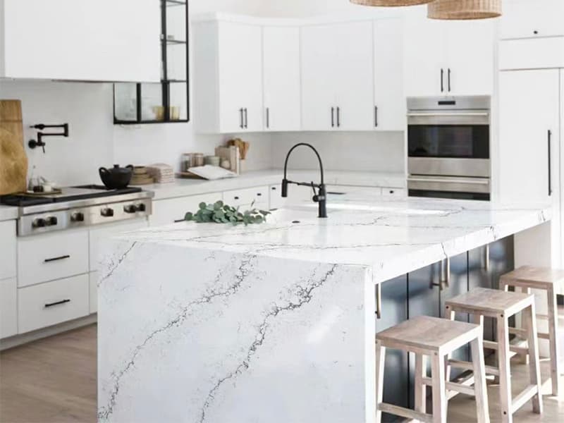 Marble Look Kitchen Island Countertop With Water Fall Design Continuous Vein White Quartz